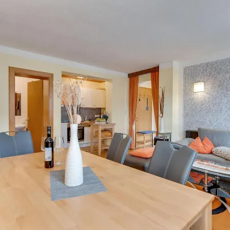 Lively Flat Near A Ski Resort In Fiss Esterno foto