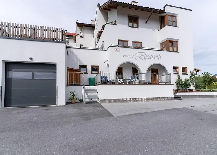 Lively Flat Near A Ski Resort In Fiss