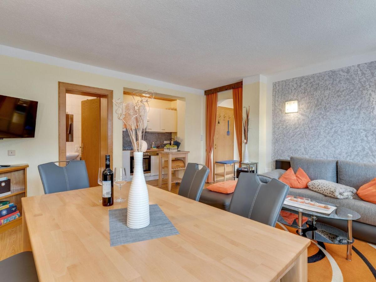 Lively Flat Near A Ski Resort In Fiss * Fiss
